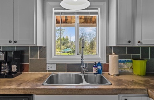 Stowe Area Ski Chalet | Griffin Country Lodge, Chalet 3 ~ a mile to Stowe Resort