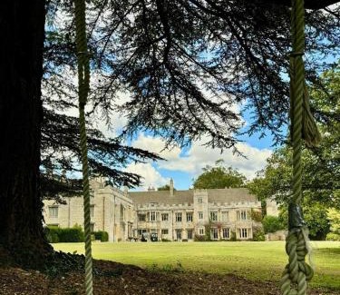 Castle Bytham Bed & Breakfast | Griffin Inn