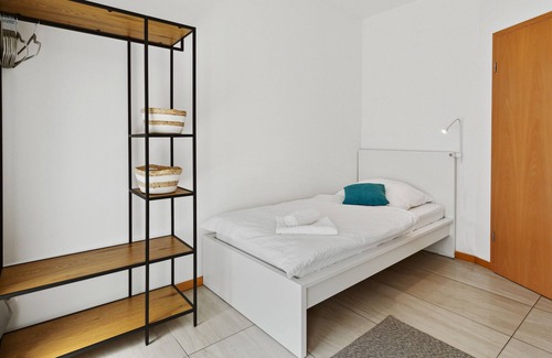 Kettig Apartment | Groß, Modern, Vollausgestattet, Parkplatz, Küche