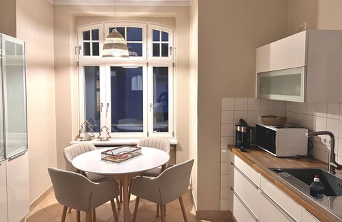 Lobervorstadt Apartment | Großzügiges Familien Apartment am Kressepark, Wohnen in Einer Gründerhaus Villa