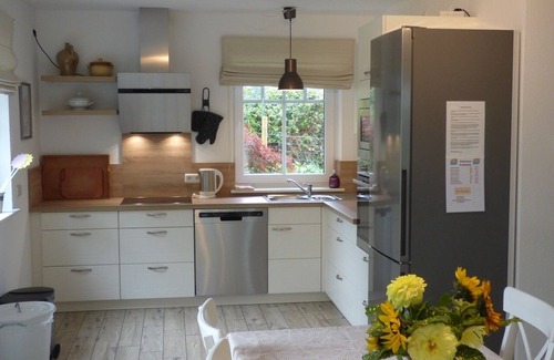 Loose House | Großzügiges Schwedendoppelhaus Ideal für Familientreffen, im EG Barrierefrei