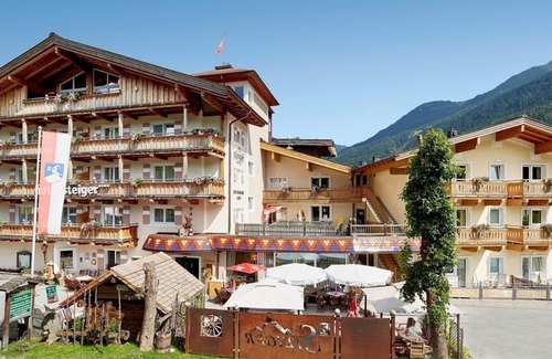 Schonbach Apartment | Großglockner-Zirbenstudio 4 pers (from 4 nights) - Hotel Steiger