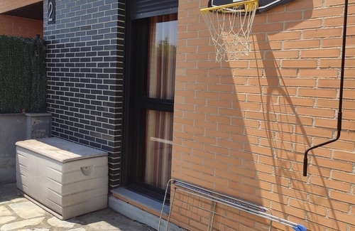 Jaca Apartment | Ground Floor Apartment with Garden and Two Bedrooms in Jaca