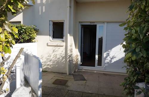 Bernieres-sur-Mer Apartment | Ground Floor Apartment, 50 m from the Beach, Bernières-sur-Mer
