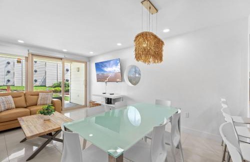 South Padre Island House | Ground Level Pet-Friendly Condo Seconds from Beach