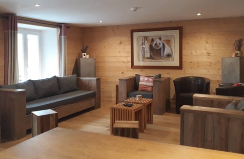 Ventron Cottage | Group accommodation near La Bresse. On the slopes, 20-41 people