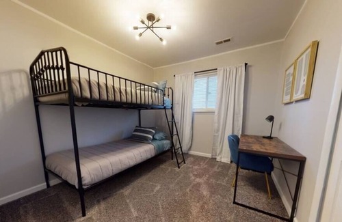 Madison Heights House | Groveland 3B/1B Design · Groveland 3BR/1BTH Designer Ranch in Madison Hts