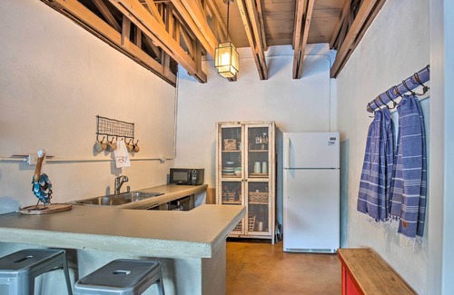 Seguin House | Guadalupe River Paradise w/Hot Tub, Dock & Kayaks