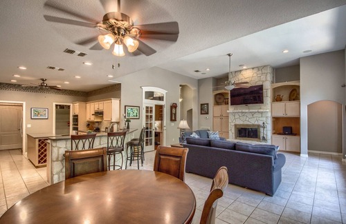 New Braunfels House | Guadalupe Riverfront Home! Multi level deck, fire pit. pool table & 2 dogs!