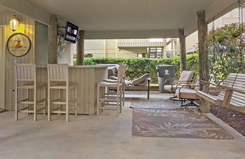 Myrtle Beach Cottage | Guest Cottage 77-G: 2 BR, 2.5 BA Cottage in Myrtle Beach, Sleeps 7
