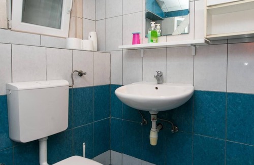 Dubrovnik House | Guest House Barbara - Double Room with Shared Bathroom-2