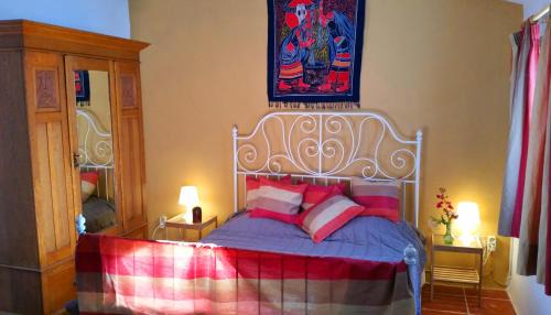 Benamargosa Ski Chalet | Guest house in the countryside