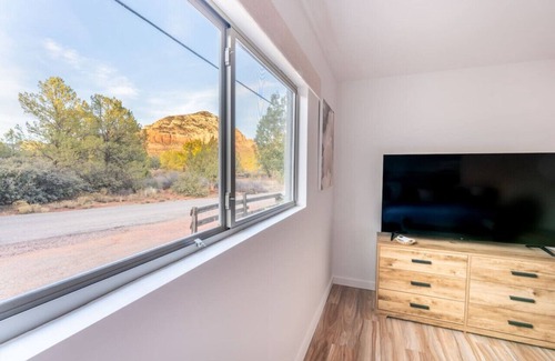 West Sedona Apartment | Guest House @ Juniper Ranch | Private, Views, King