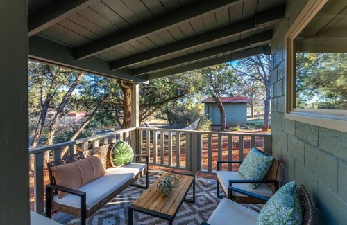 West Sedona Apartment | Guest House @ Juniper Ranch | Private, Views, King