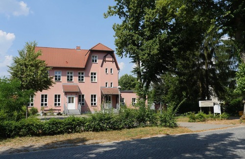 Melchow Apartment | Guest room 1 with shared kitchen for 2 persons