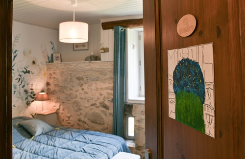 Loisieux Bed & Breakfast | Guest Room "Myosotis" with Mountain View, Shared Pool and Wi-Fi
