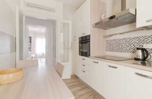 Lazzaretto Apartment | GuestHost - Cosy APT Porta Venezia & Buenos Aires!