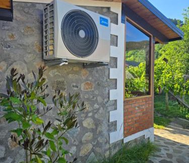 Sakës House | Guesthouse Lika