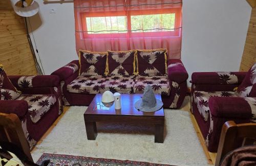 Sakës House | Guesthouse Lika