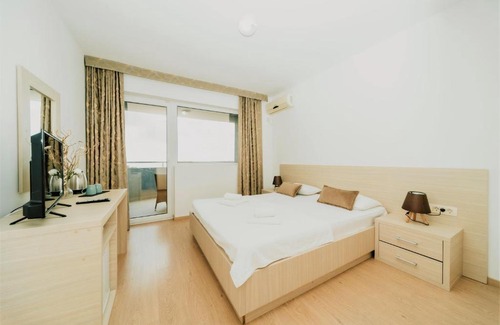 Sveti Stefan House | Guesthouse Radjen