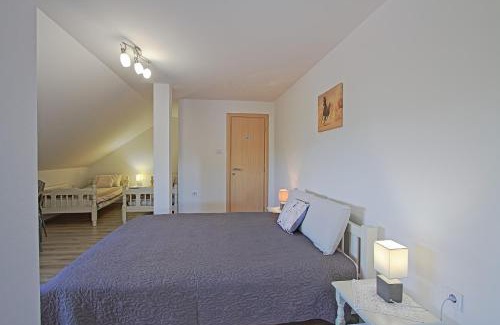 Otocac House | Guesthouse Viktorija Flat - Deluxe Apartment