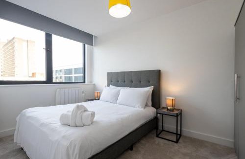 Old Trafford Apartment | GuestReady - A lovely stay in Old Trafford