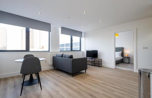 Old Trafford Apartment | GuestReady - A lovely stay in Old Trafford