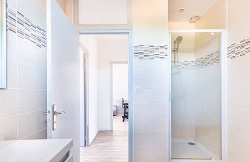 Begles House | GuestReady - Above the dream in Bègles