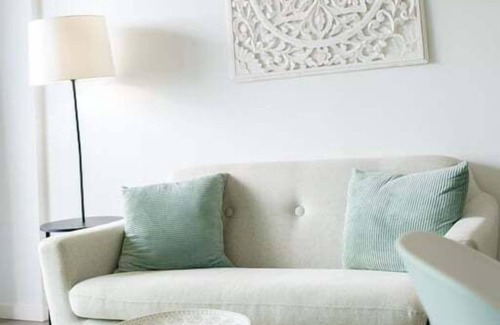 Gaula Apartment | GuestReady - Cliff residence with sea views