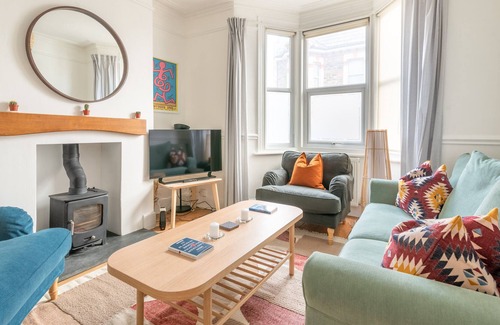 Easton House | GuestReady - Gorgeous Townhouse with Garden