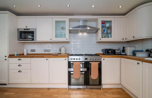 South Bermondsey House | GuestReady - Large Home with Garden in Bermondsey