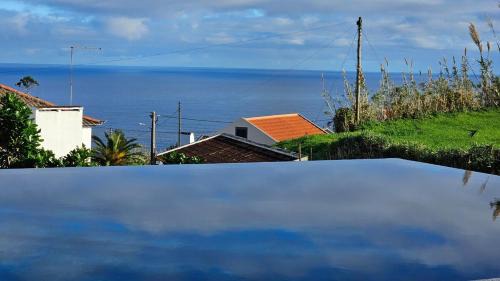 Ponta Delgada Villa | GuestReady - Seaview Villa with Private Pool
