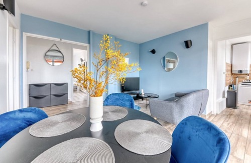 Saulaie - Claveliere Apartment | GuestReady - Serenity blue in Oullins