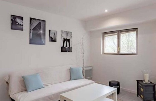 Vaise Apartment | GuestReady - Stylish Studio Retreat near Vaise