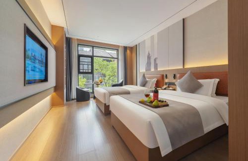 Wulingyuan Hotel | 归源臻品酒店-About 3 kilometers east of the main entrance of Zhangjiajie National Forest Park - recommended free tour route and Reserve tickets for the scenic area - English speaking customer service