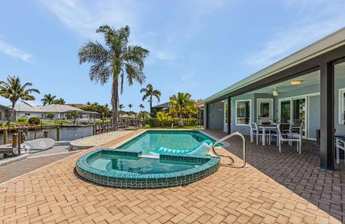 Pelican House | Gulf Access, Beautiful Water Views, Paddle Board, Heated Pool - Villa Manhattan - Roelens