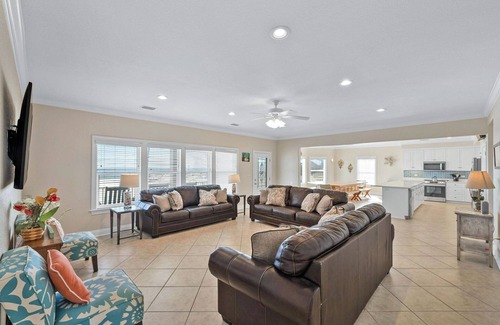 Villa Segunda House | Gulf and Sound Views-Private Pool too! Great for families and special events!