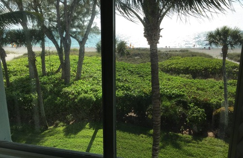 Gulf Shores Condo | Gulf-front, 2 bedroom beach condo on Captiva Island