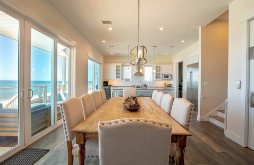 Cape San Blas House | Gulf front home on North Cape, outdoor kitchen, elevator @ lots of beach gear