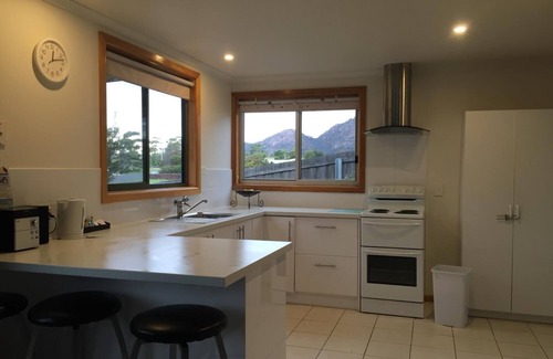 Coles Bay Cottage | Gumnut Cottage