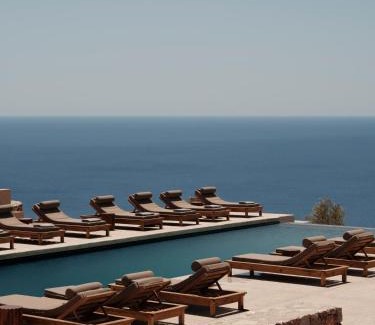 Folegandros Hotel | Gundari