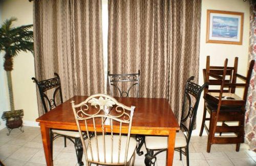 South Padre Island Apartment | GV110 LUXURIOUS CONDO 3 min walk to beach, next Beach Park Isla Blanca