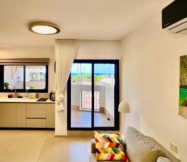 Nahariya Apartment | GW930 Gugel Waves Amazing Seaview Apartments