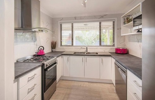 Busselton House | Gwen's Hidden Gem - Busselton Central