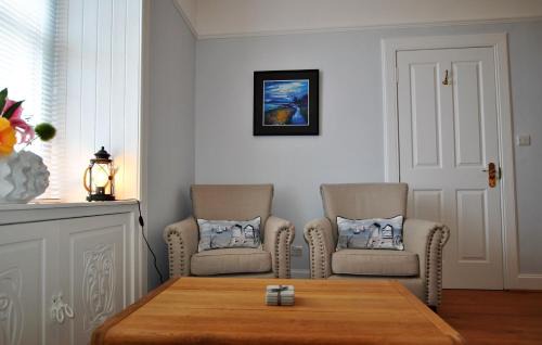 Pittenweem Apartment | Gyles Apartment - harbourfront studio Pittenweem
