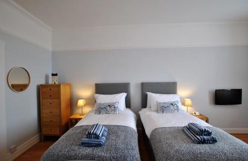Pittenweem Apartment | Gyles Apartment - harbourfront studio Pittenweem