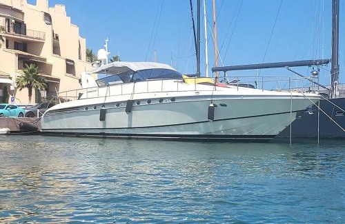 Port Cogolin Boat Rental | Hébergement Yacht