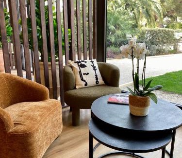 Villeneuve Loubet Beach Hotel | Hôtel Bahia