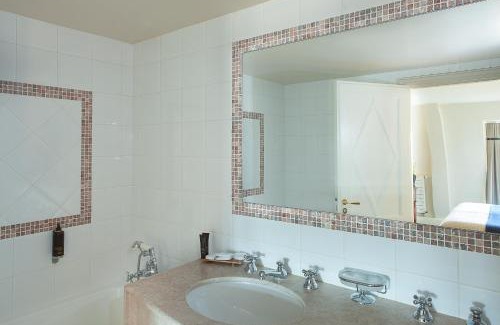 Quartier de la Place-Vendome Hotel | Hôtel Brighton - Esprit de France