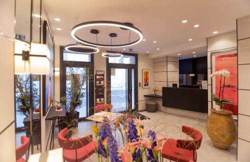 Madeleine Hotel | Hôtel Charing Cross